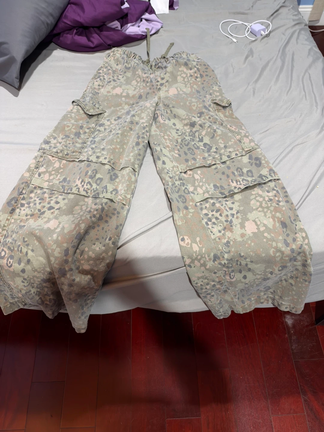 Camo xs baggy pants