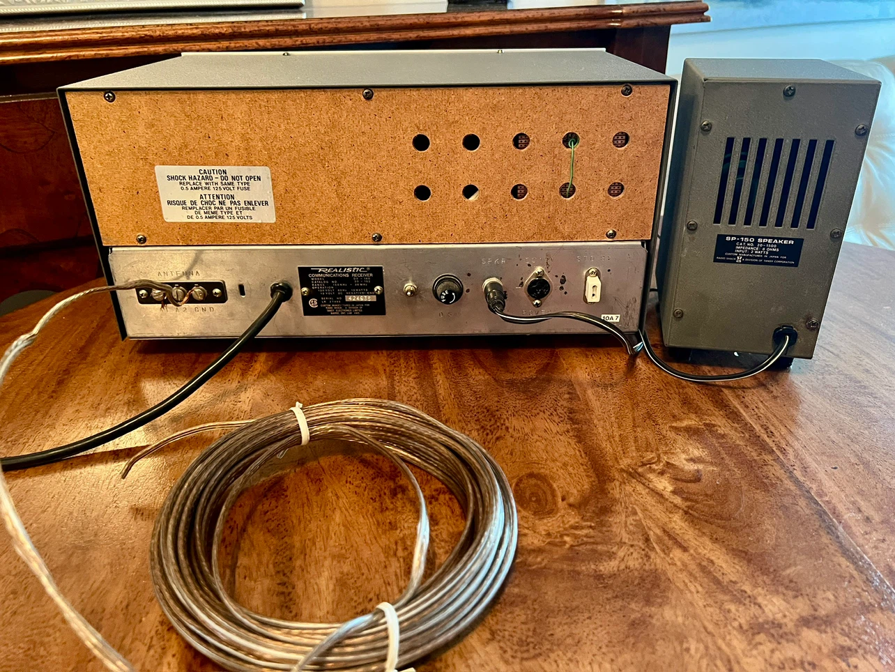 Realistic DX-160 Communications Receiver and SP-150 Speaker - photo 5
