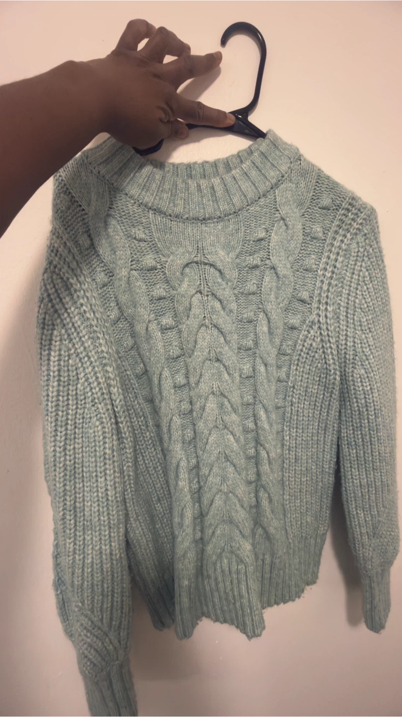 3 sweaters and 1 beautiful turtleneck sweater for women - photo 3