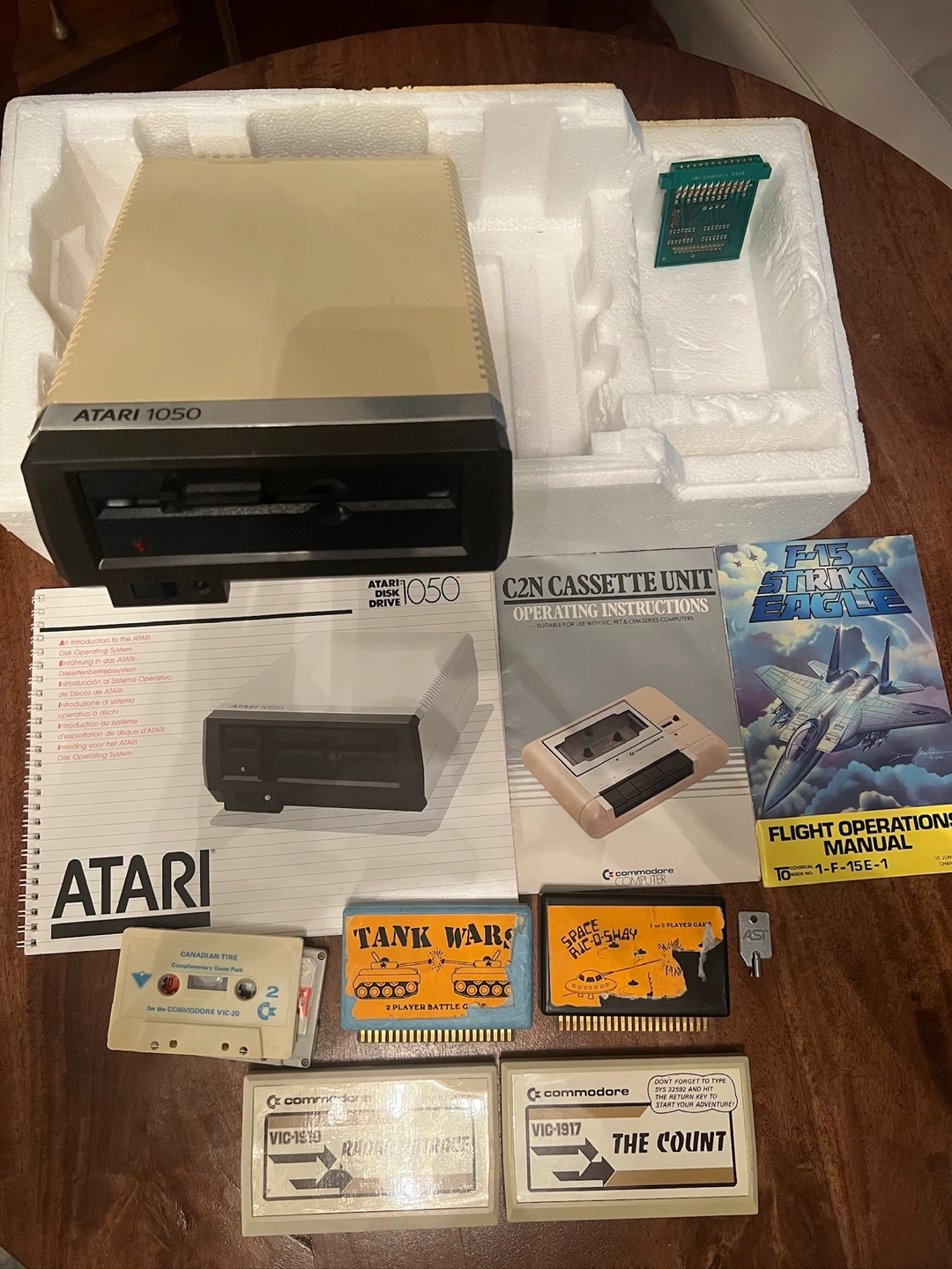 Atari 1050 Disk Drive Boxed + Commodore VIC-20 Games Lot (1980s)