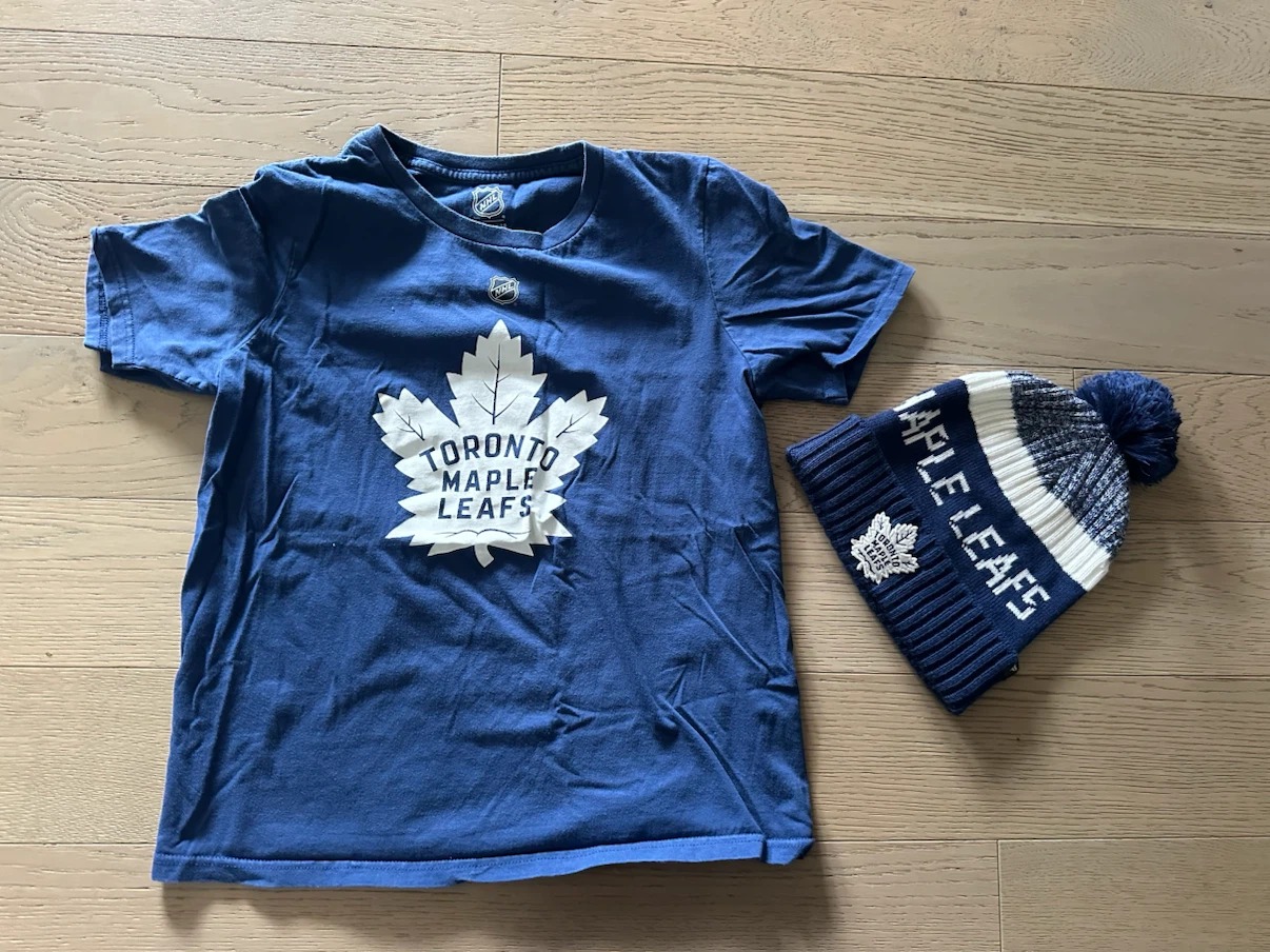 Auston Mathews - NHL Toronto maple leafs youth toque and T-shirt - photo 2