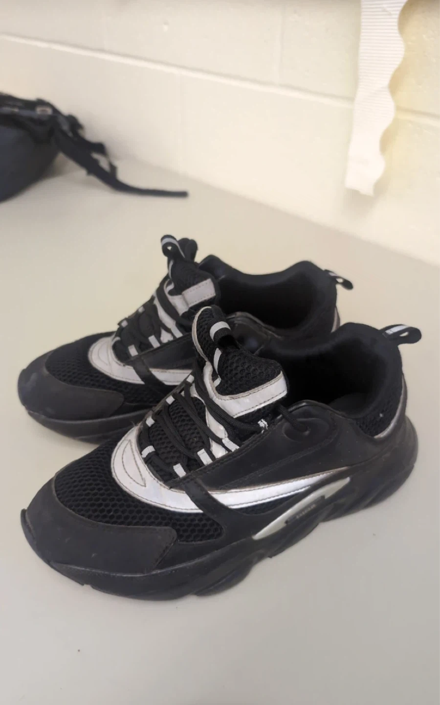 Dior B22 Sneakers