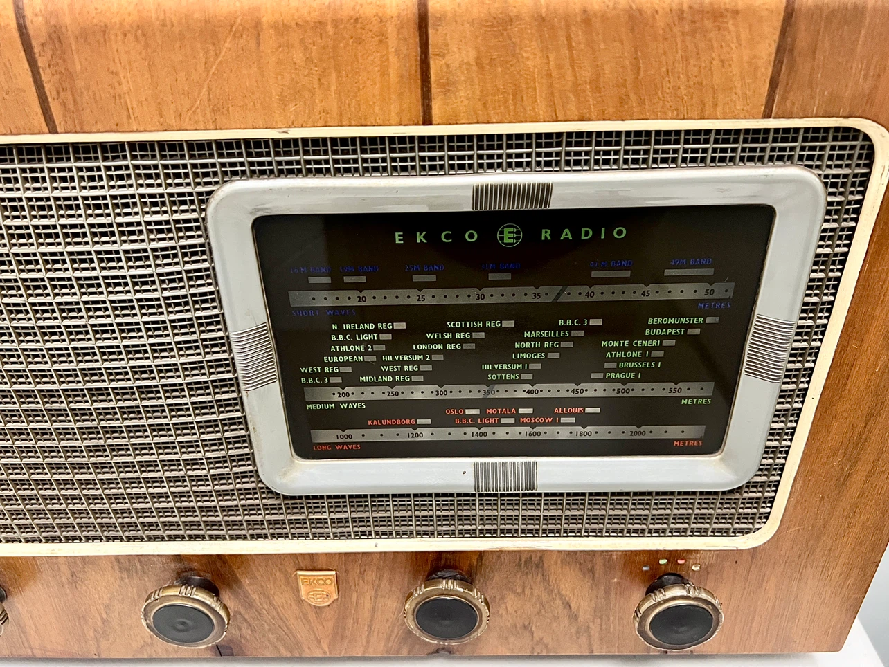 Vintage 1949 Ekco Wooden Radio, Made in England, Display Piece - photo 2