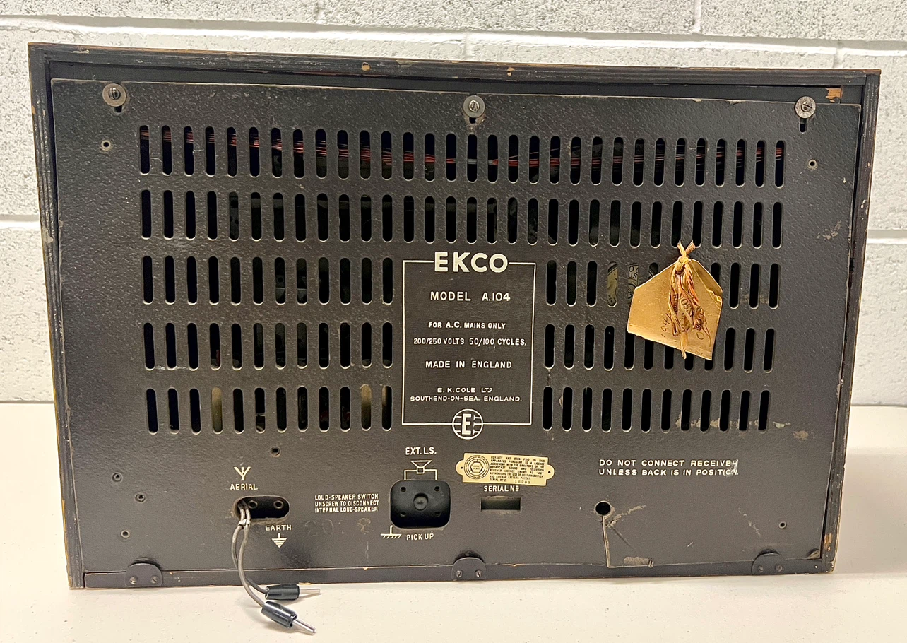 Vintage 1949 Ekco Wooden Radio, Made in England, Display Piece - photo 5