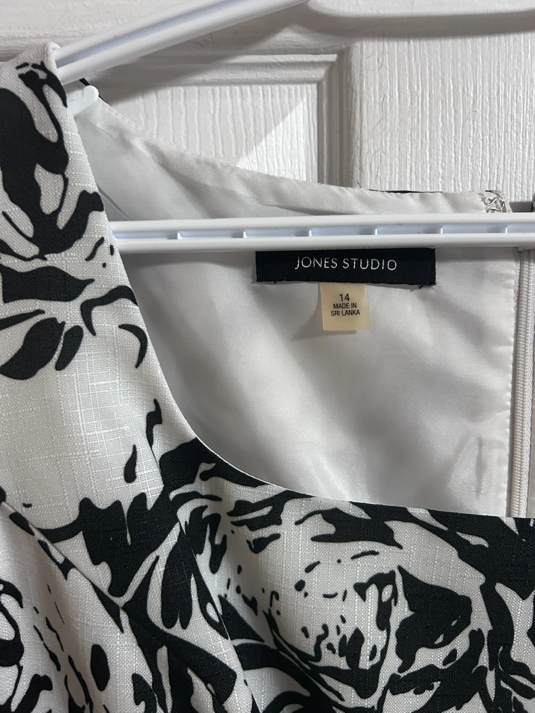 Jones Studio Black and White Floral Dress - photo 5