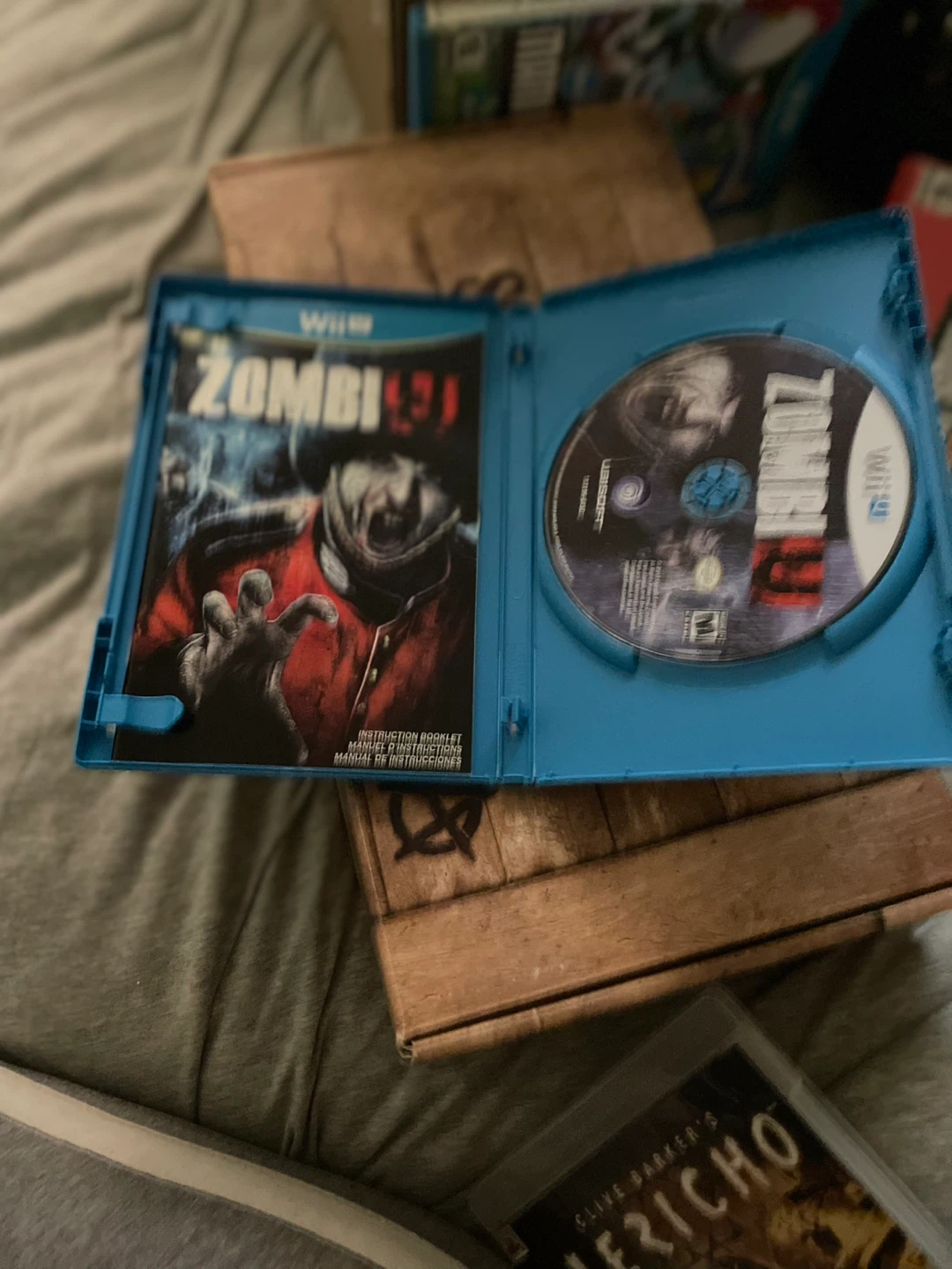 ZombiU and New Super Mario Bros. U for Wii U - photo 2