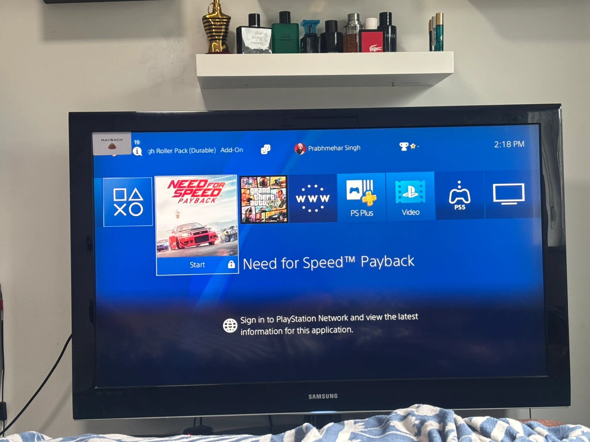 PS4 Slim Console + Controller & 2 Games (861 GB)