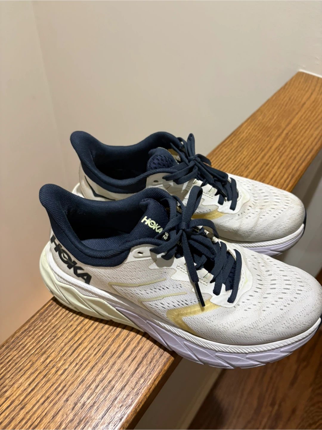 Hoka One One Running Shoes size: 6.5
