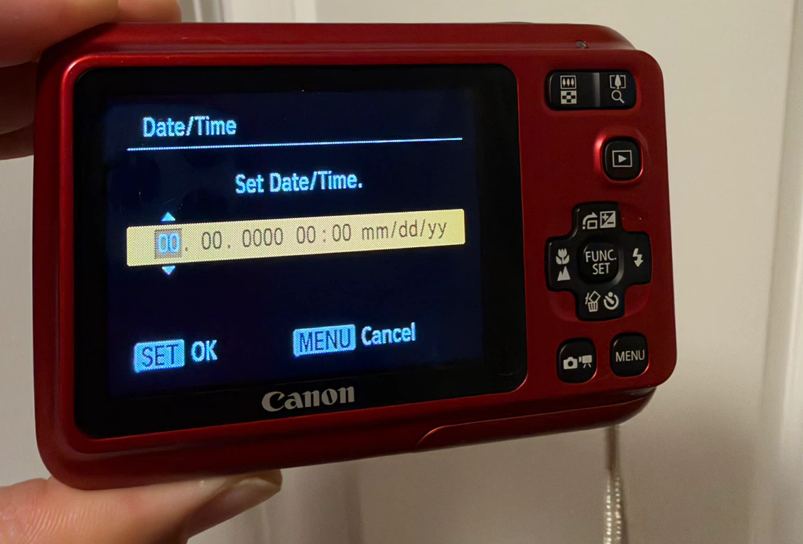Canon PowerShot A495 Digital Camera