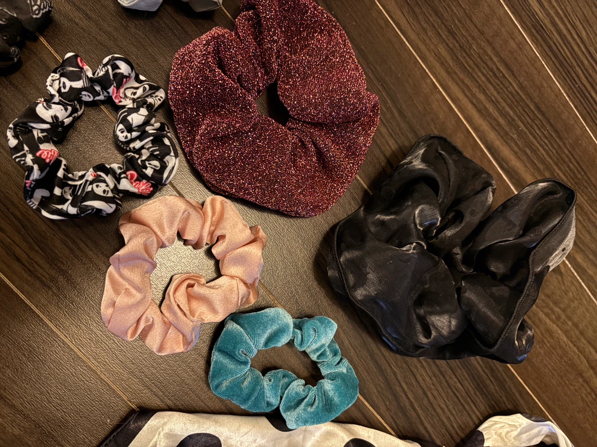 Assorted Hair Scrunchies Set