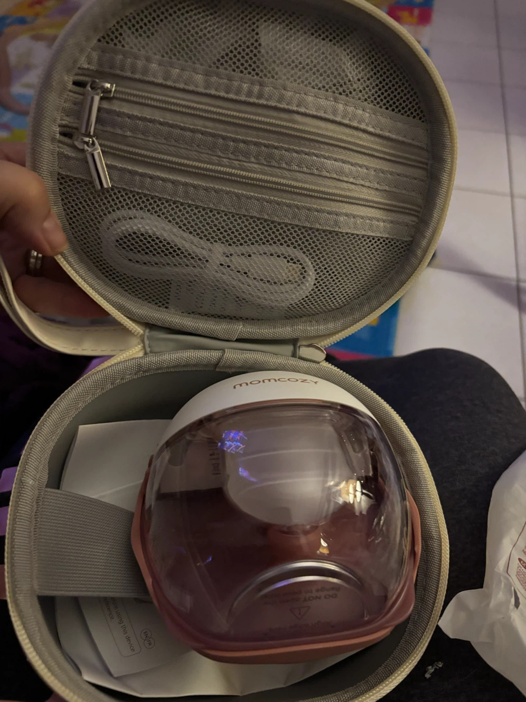 Momcozy M6 Hands-Free Wearable Breast Pump - photo 4