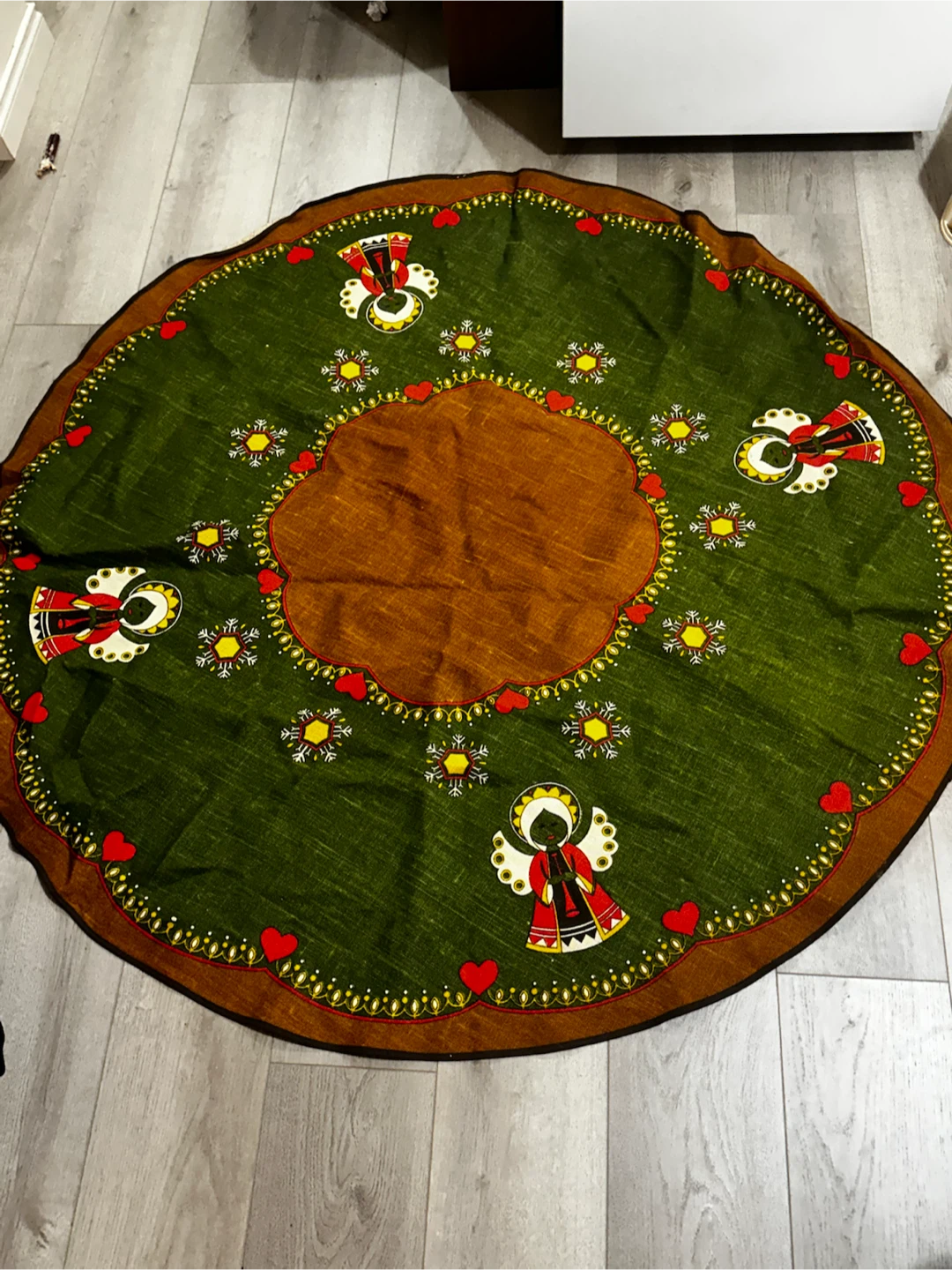 Vintage Walterscheid west German tree skirt