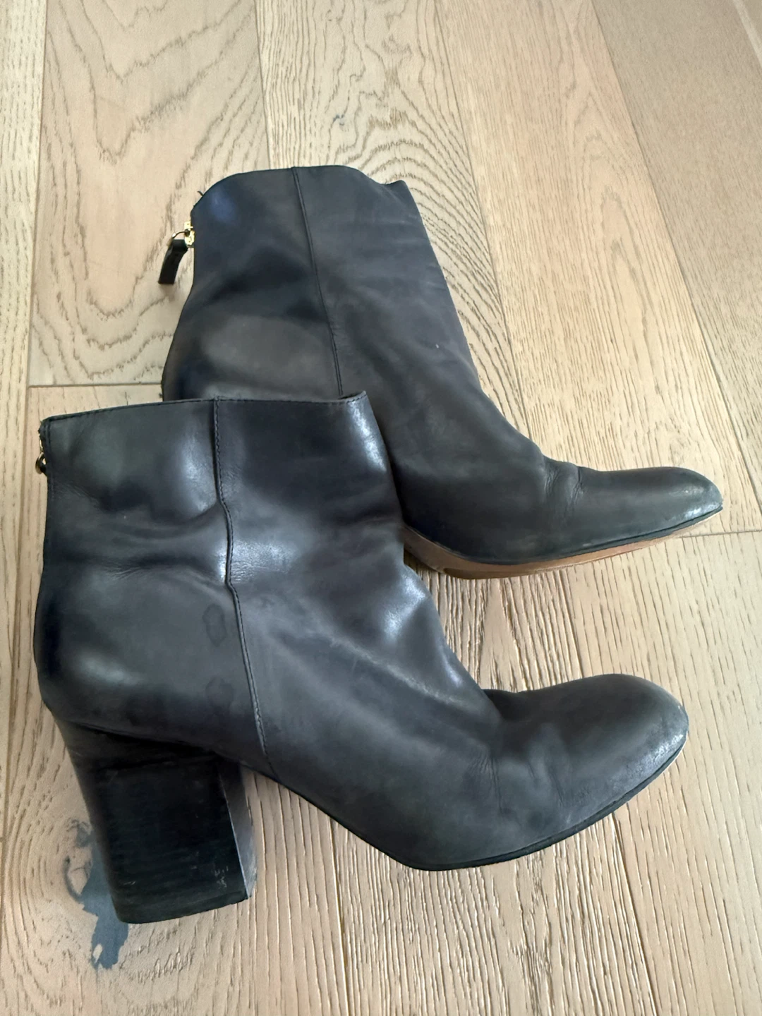 Nine West leather & suede ankle boots - woman’s size 8 $25 each - photo 3
