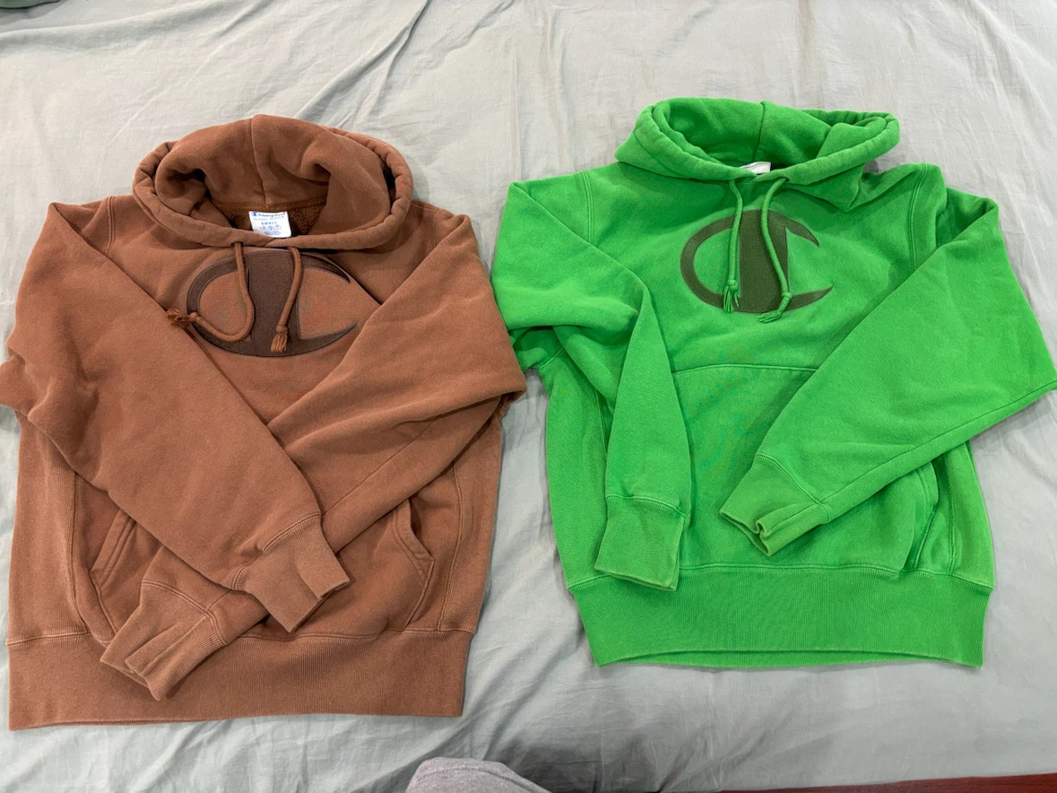 Champion Reverse Weave Hoodies - Small unisex