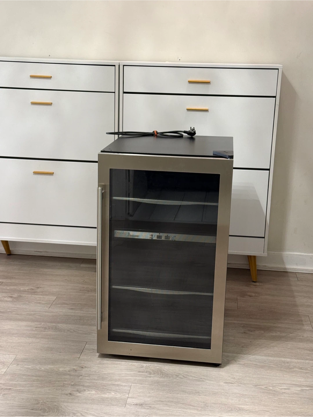 Danby 38 Bottle Free-Standing Wine Cooler - photo 2