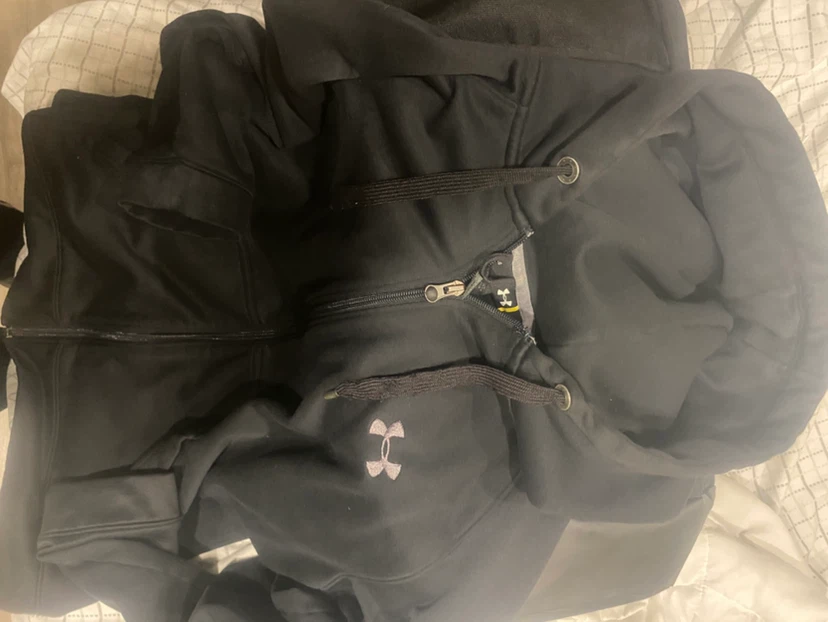 Free Under Armour Sweater Size Large