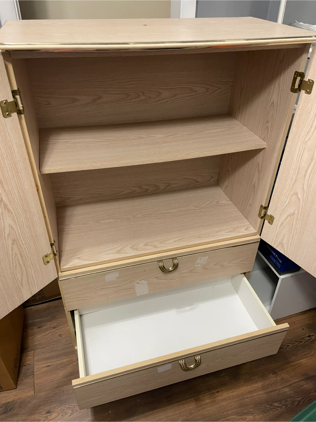 Wardrobe - photo 2