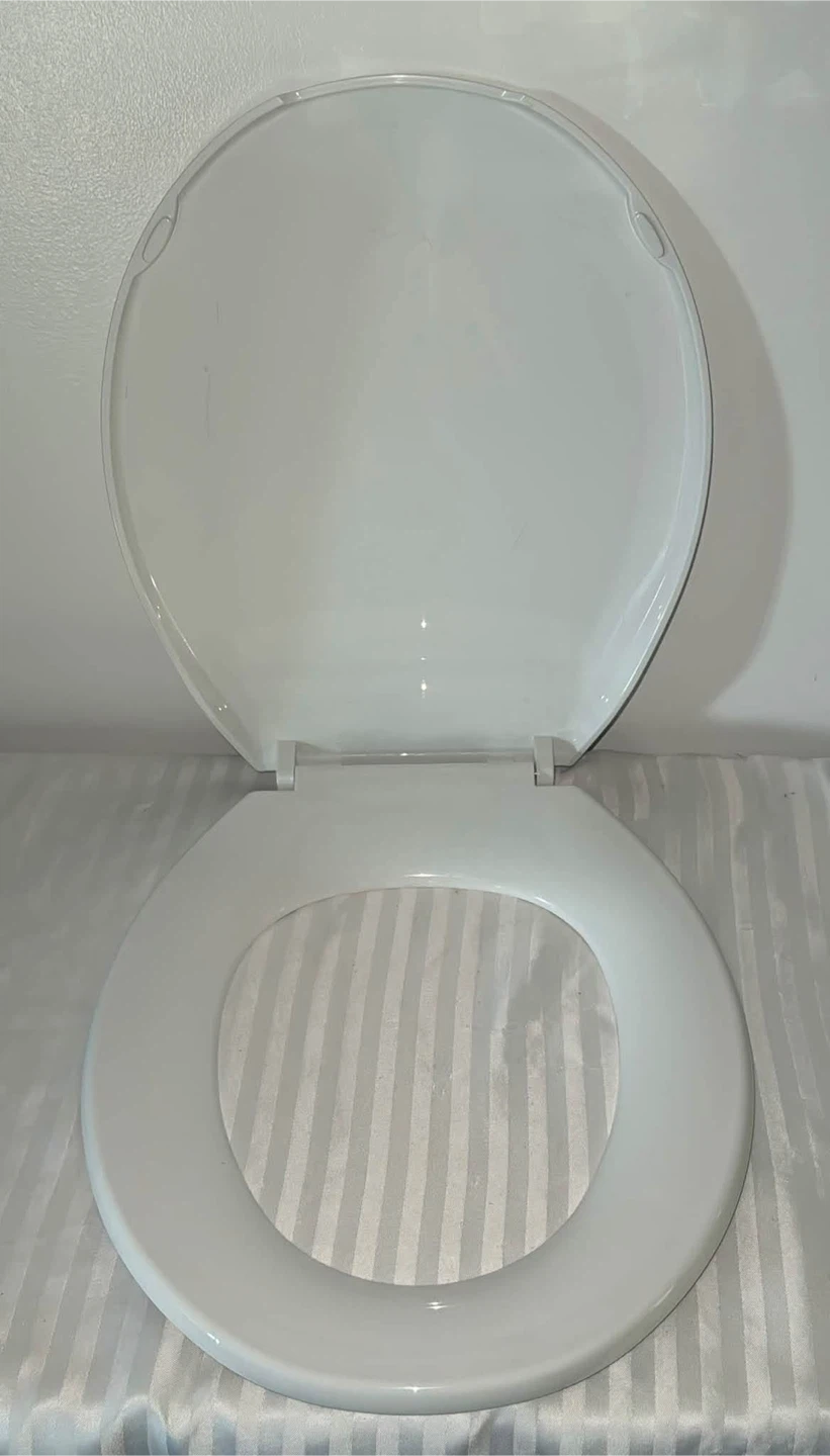 Brand new standard toilet seat - photo 2