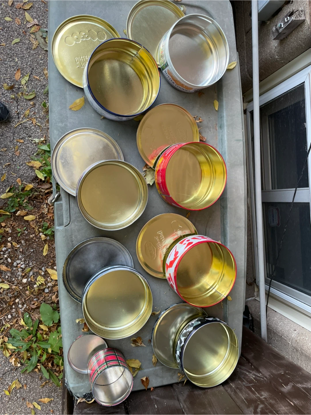 Cookie containers
