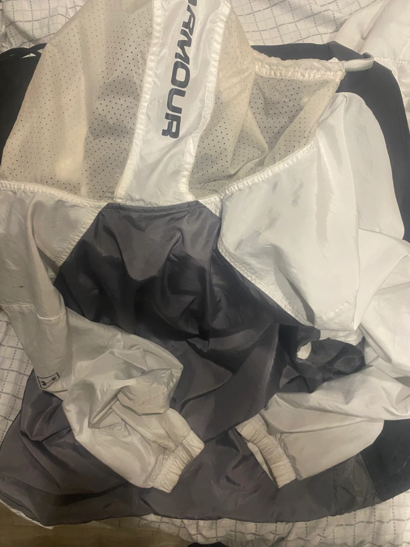 Free Under Armour Jacket Size Large - photo 4
