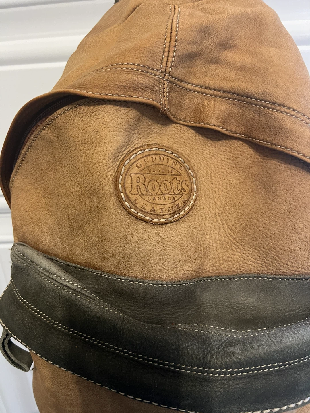 Roots Canada Leather Backpack, Rare Moosehead Breweries - photo 2