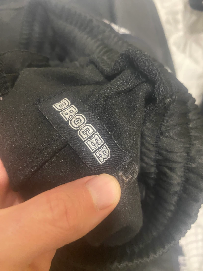 Free Track Suit In Great Condition - photo 3