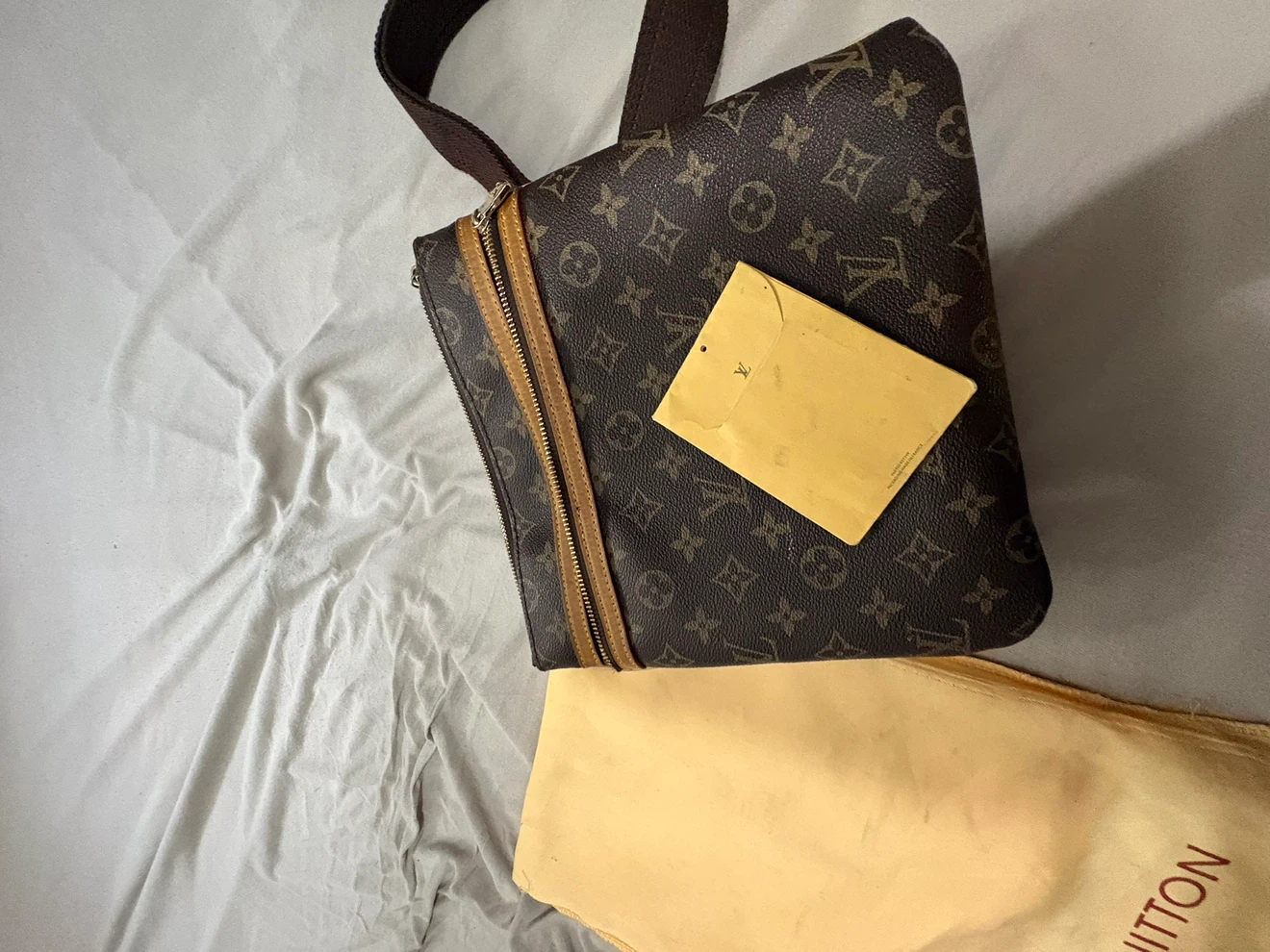 Louis Vuitton Monogram Crossbody Bag - photo 2