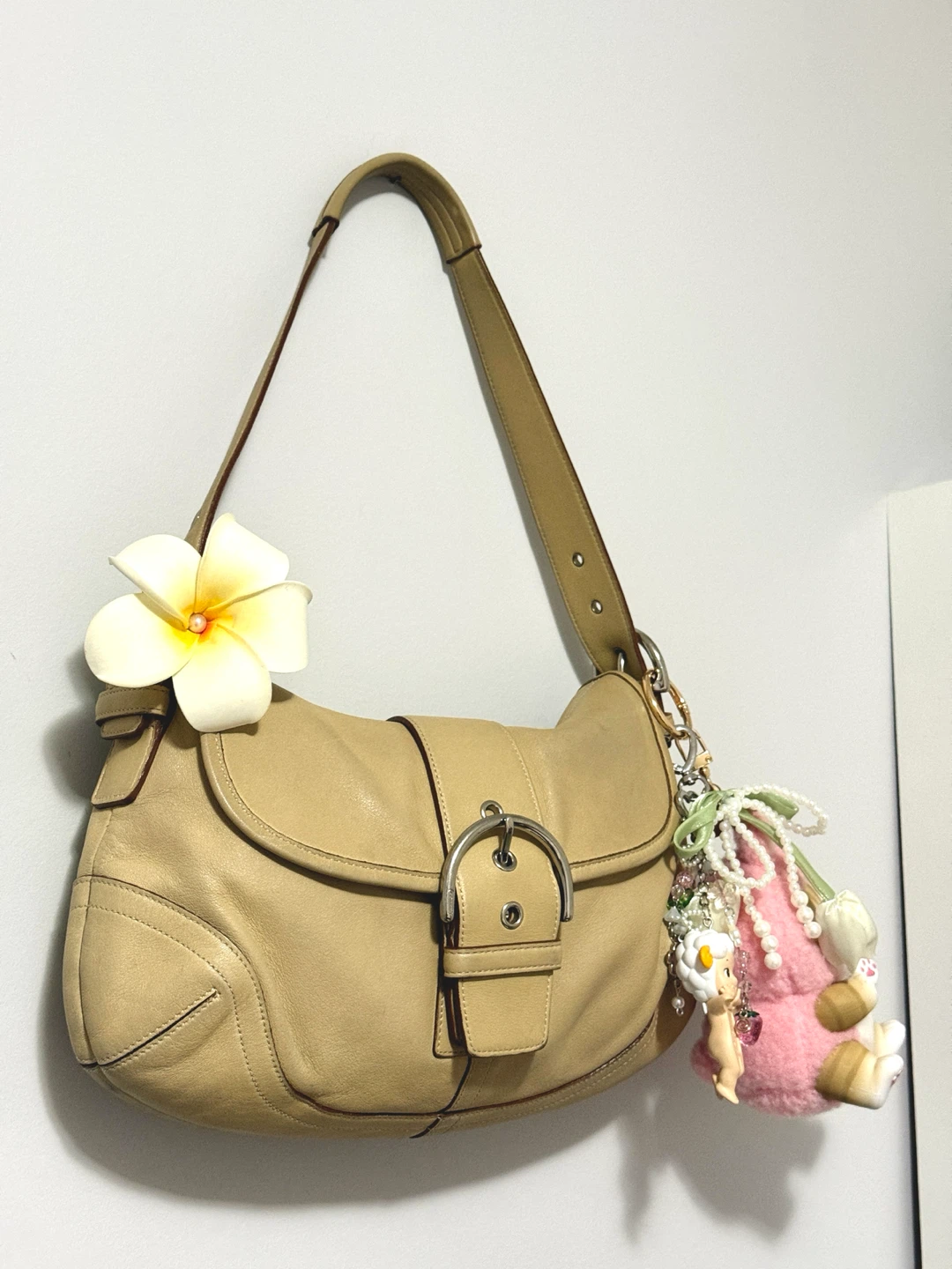 Vintage Coach Large Soho Flap - photo 2