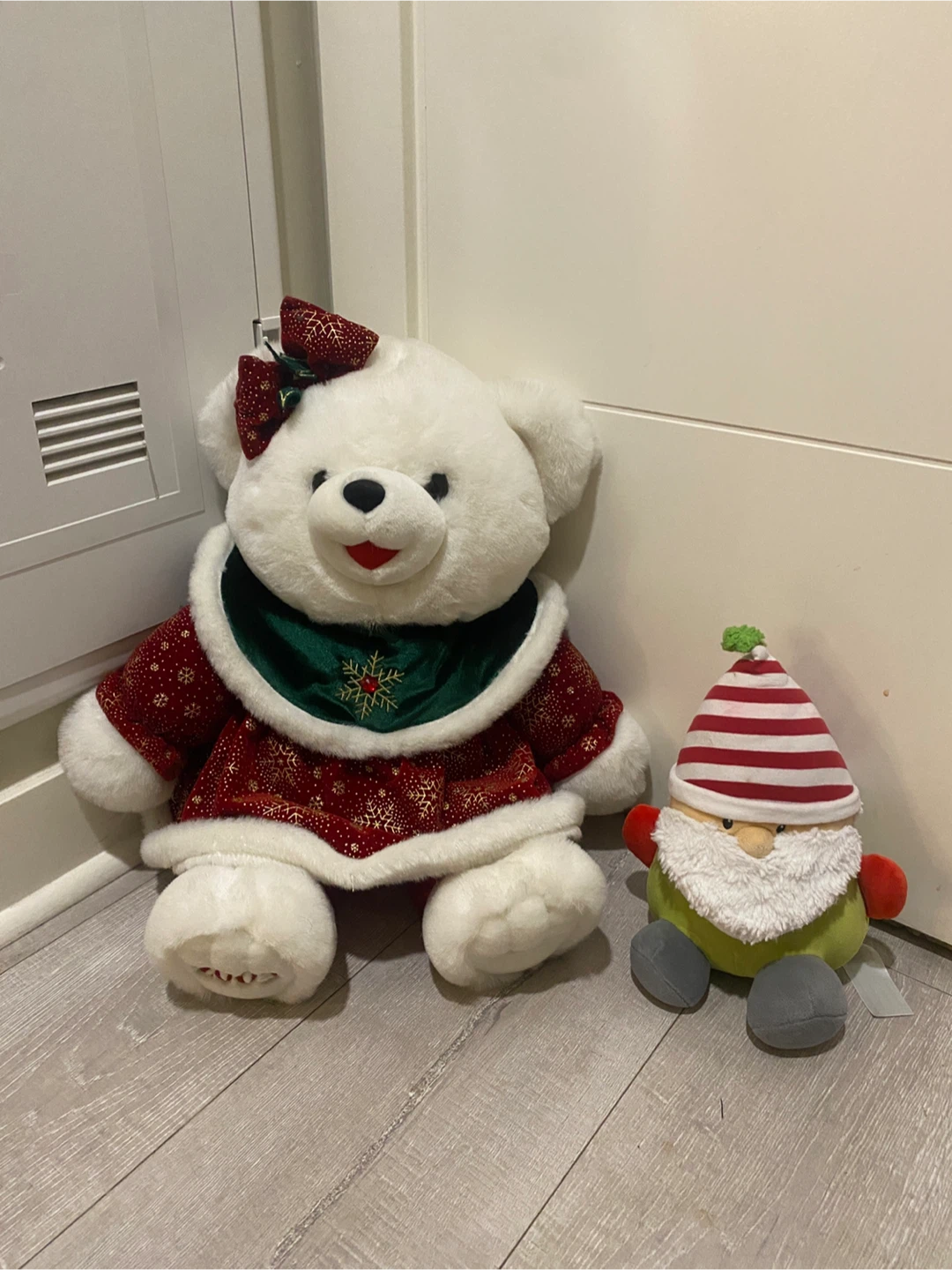 Holiday Plush Set: Christmas Bear and Gnome - photo 2