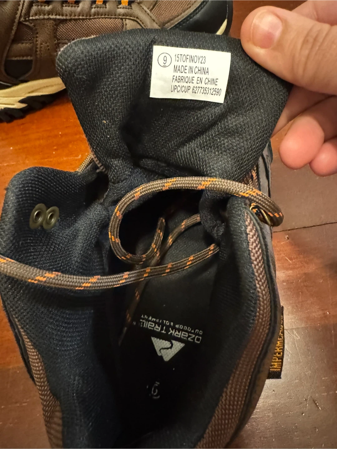 Ozark Trail Waterproof Hiking Boots Size 9 - photo 4