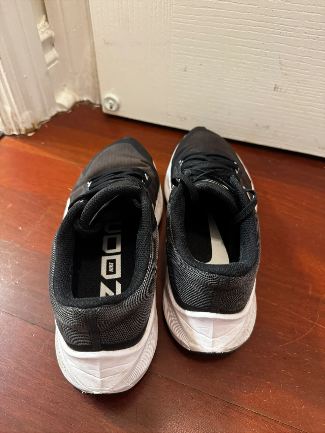 Nike Air Zoom Winflo Running Shoes - photo 3