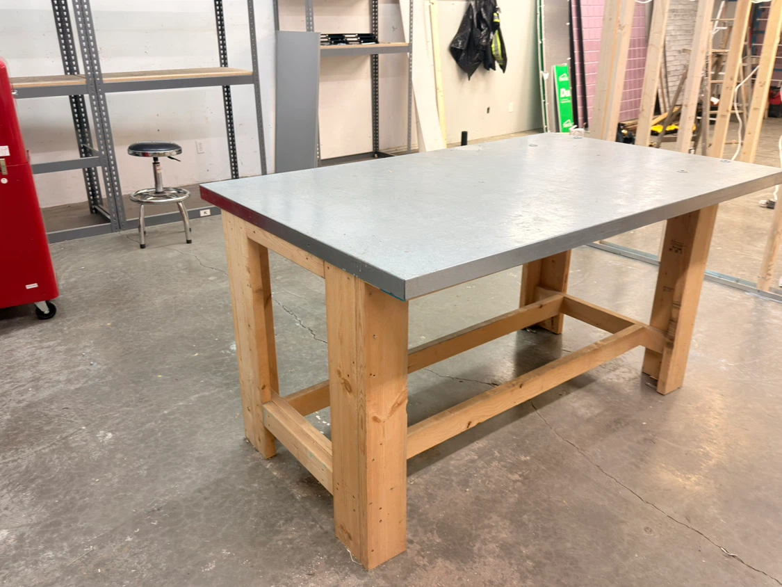 Heavy duty Work Bench - photo 2