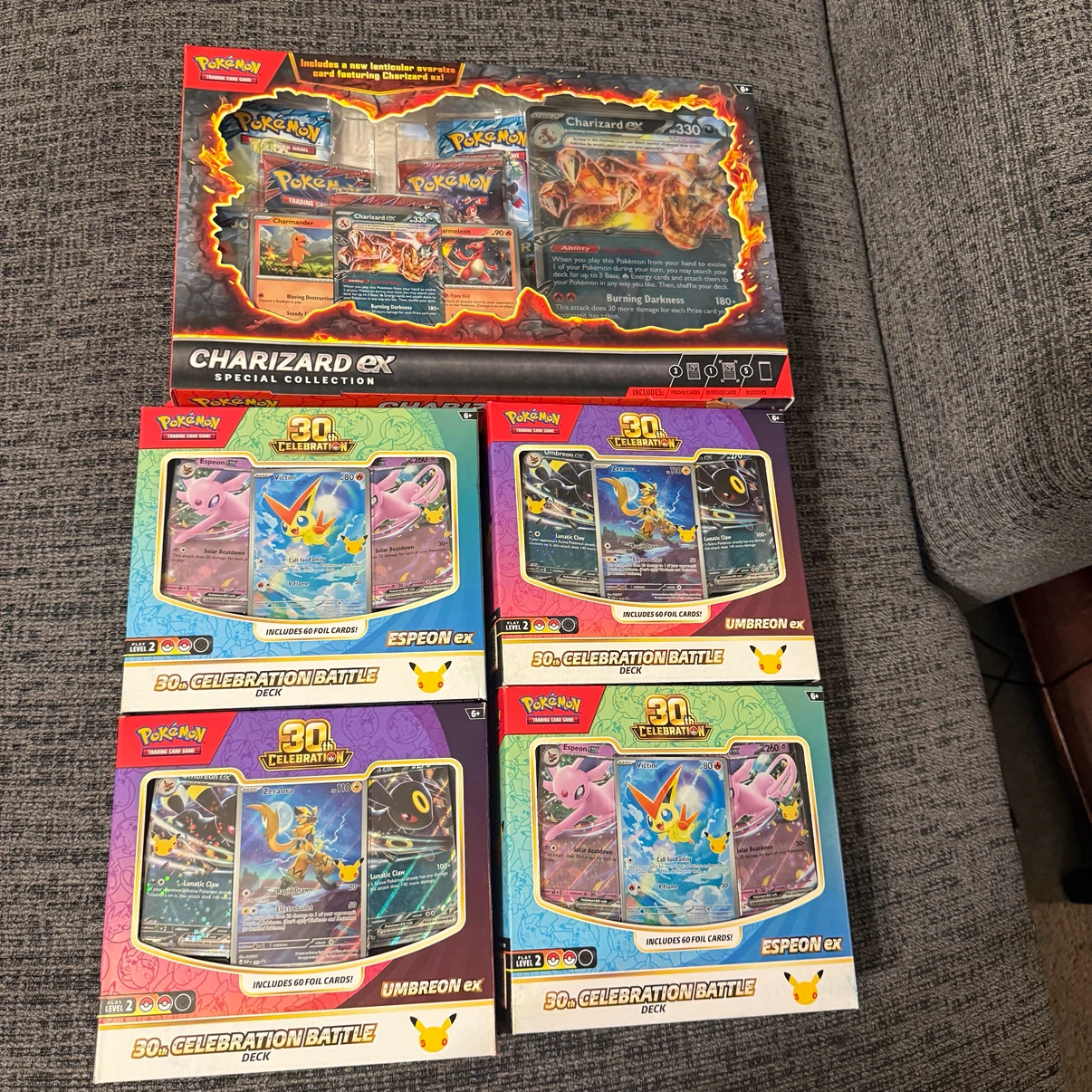 Pokémon Lot!!! 30th Celebration/ Charizard