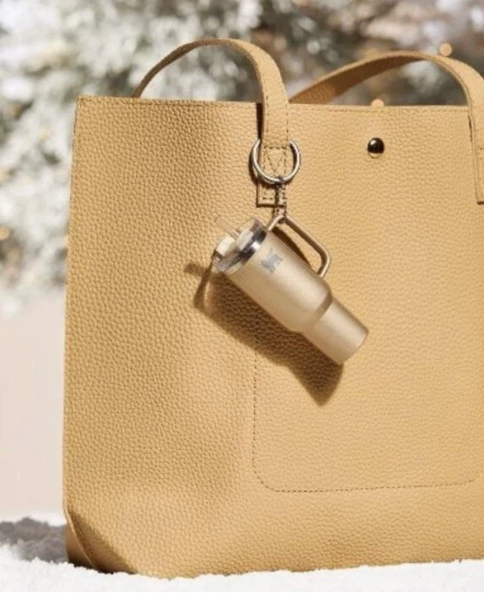 BNIB! Stanley Gold Mini Tumbler Ornament Keychain Bag Charm - photo 2