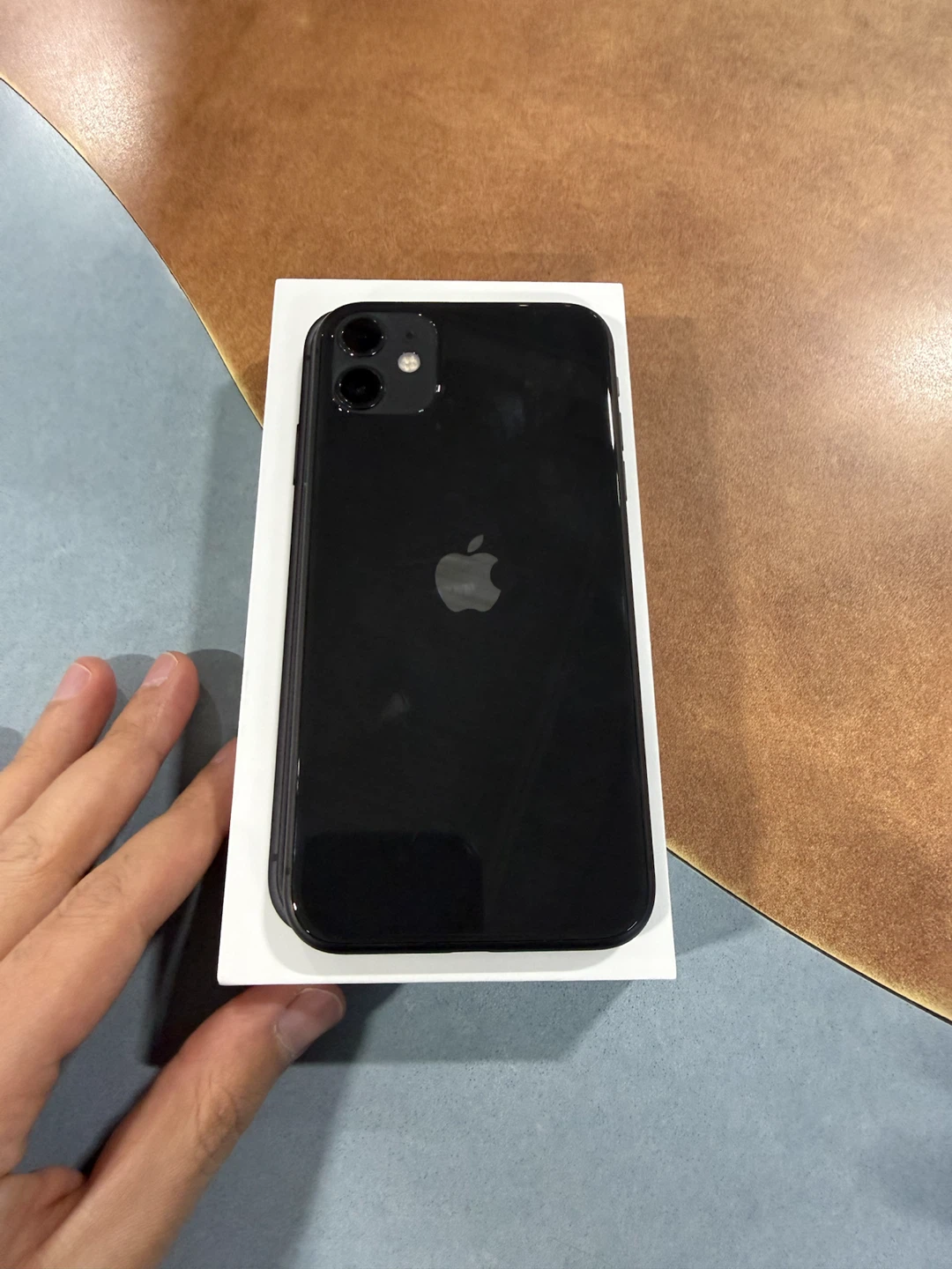 Apple iPhone 11 Black - photo 3