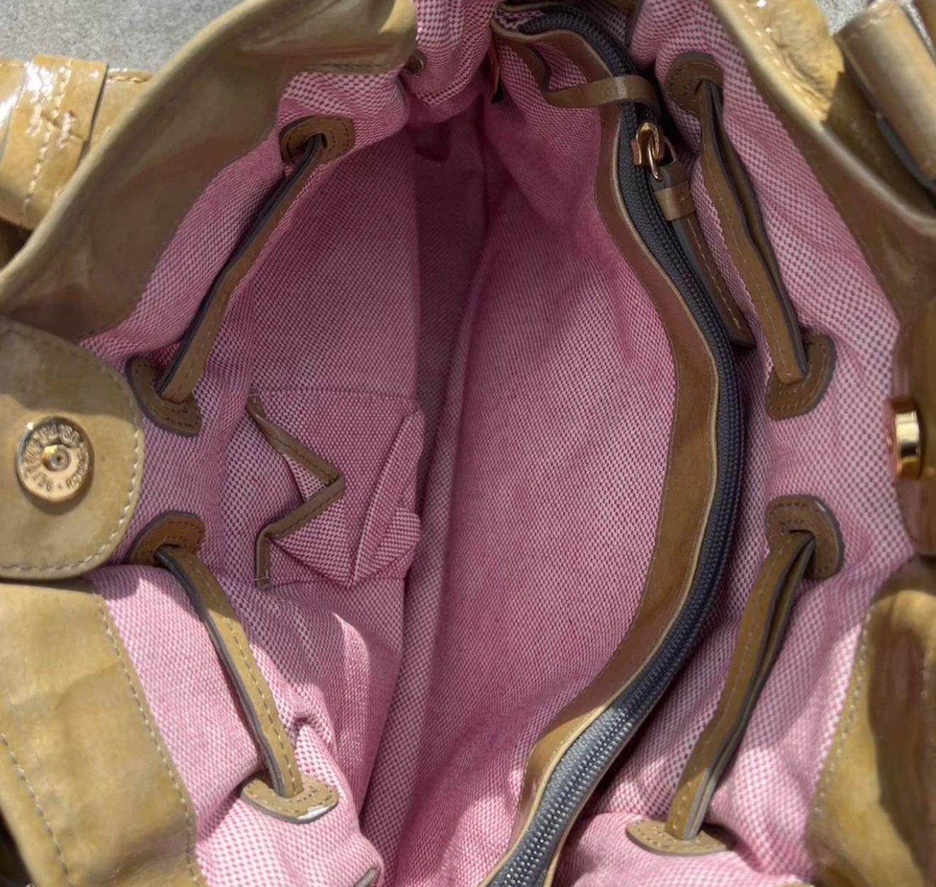 Dooney & Bourke Gold Patent Leather Handbag - photo 4
