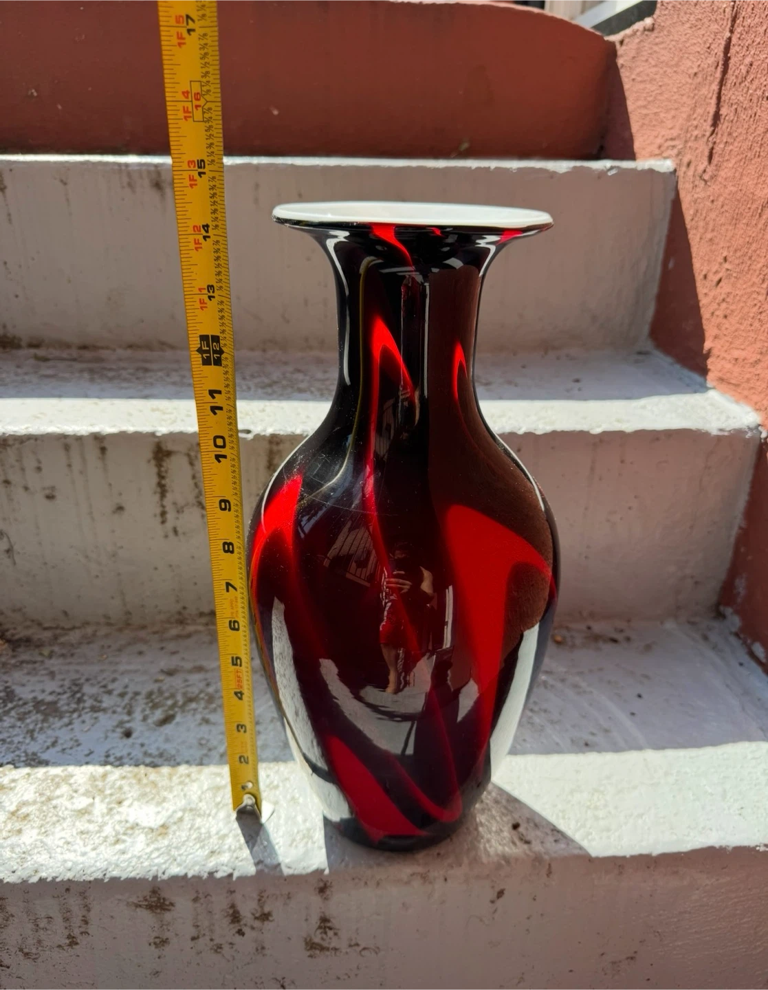 Red and Black Swirl Art Glass Vase - photo 3