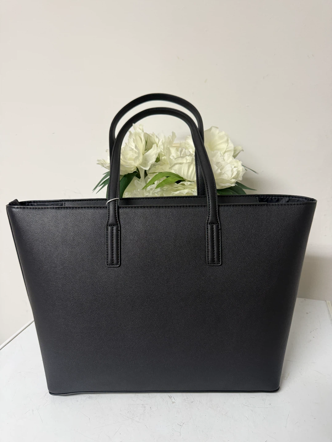 Tommy Hilfiger Black Tote Bag - photo 2