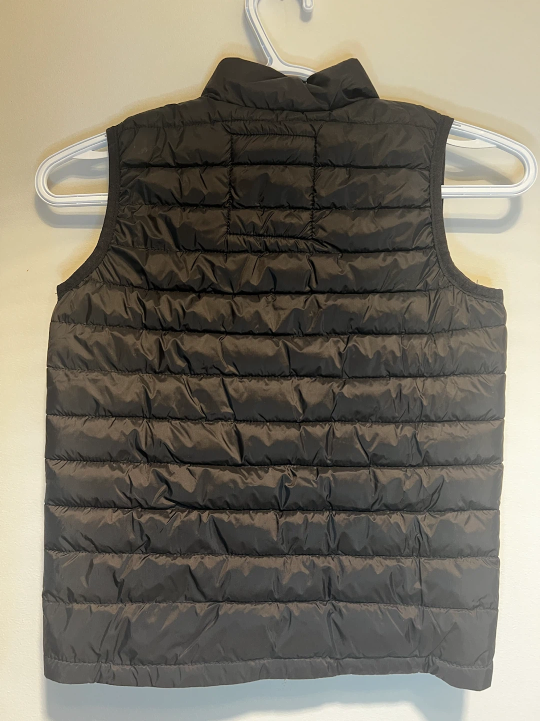 NEW Gap Kids Black Puffer Vest - photo 2