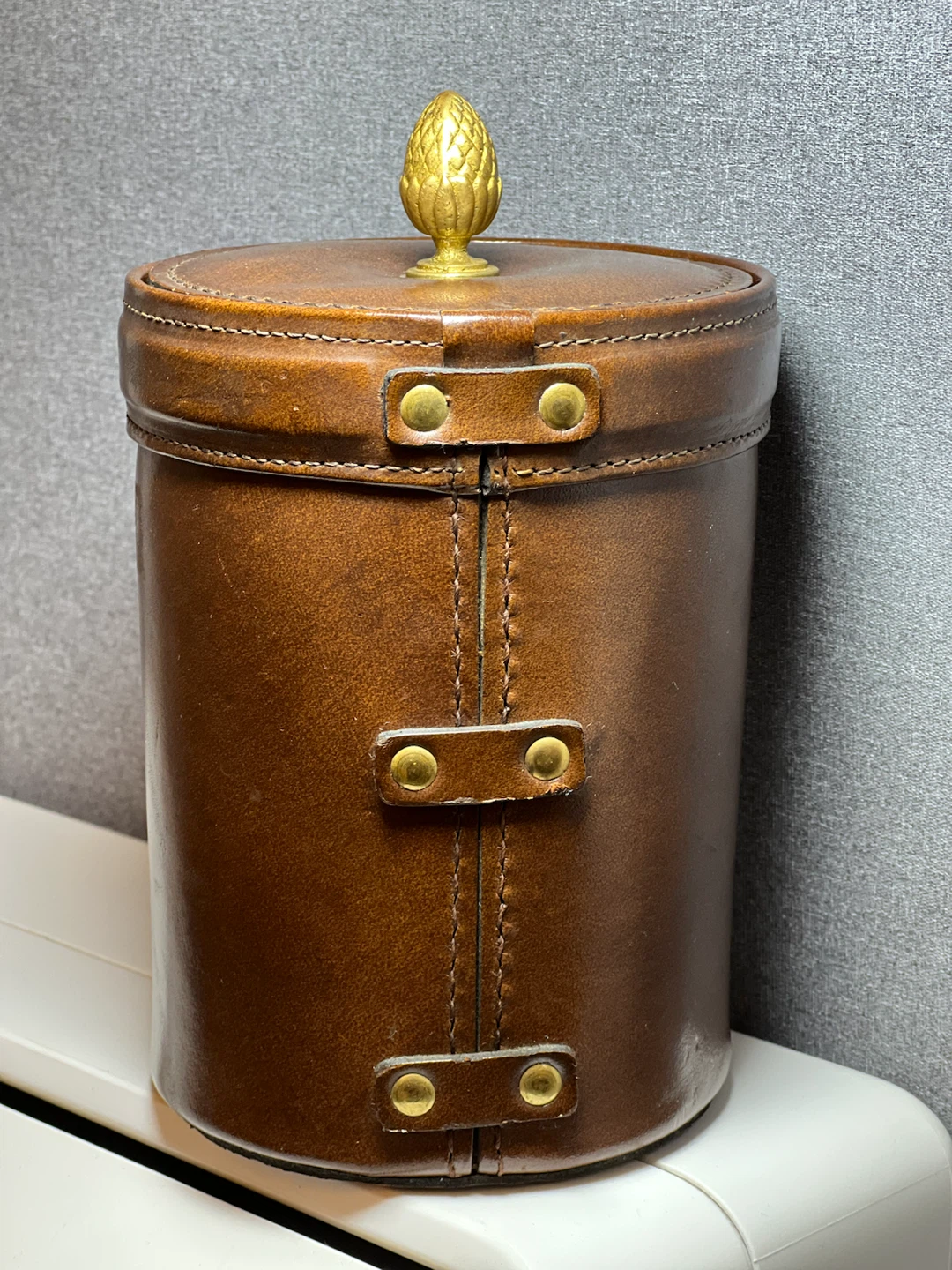 Heirloom Leather Cigar Tobacco Humidor Jar Glass Liner
