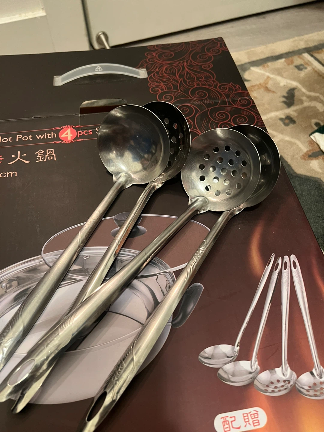 30cm Hot Pot with 4 Spoons - photo 3