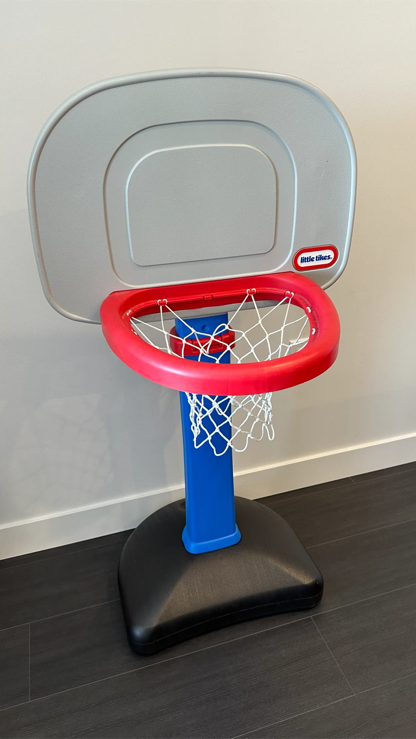 Little Tikes Basketball Hoop