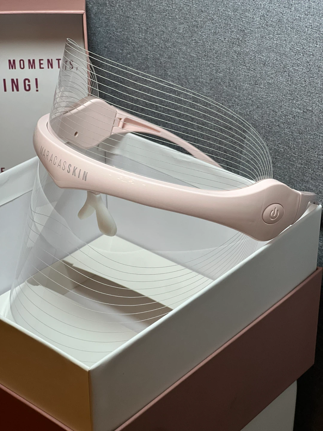 MaracasSkin "Glowing From Home" 3-Color LED Facial Light - photo 5