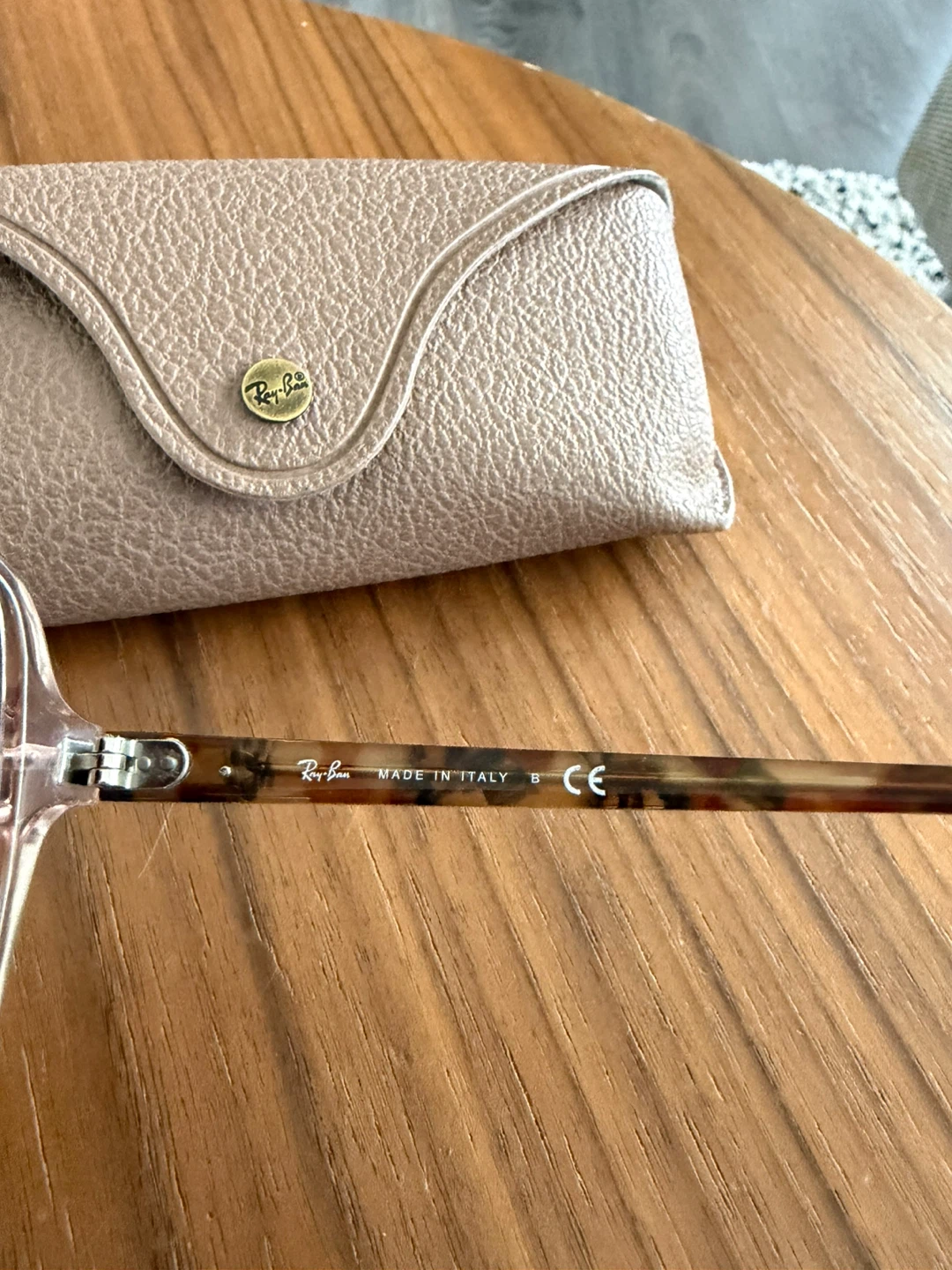 Ray-Ban Square Sunglasses with Case - photo 5