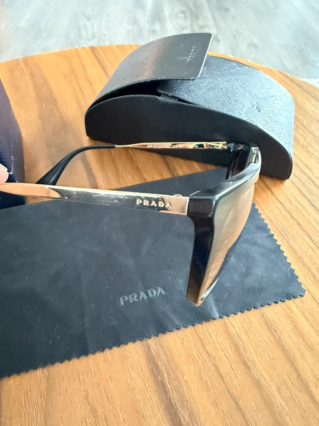 Prada Sunglasses - photo 3