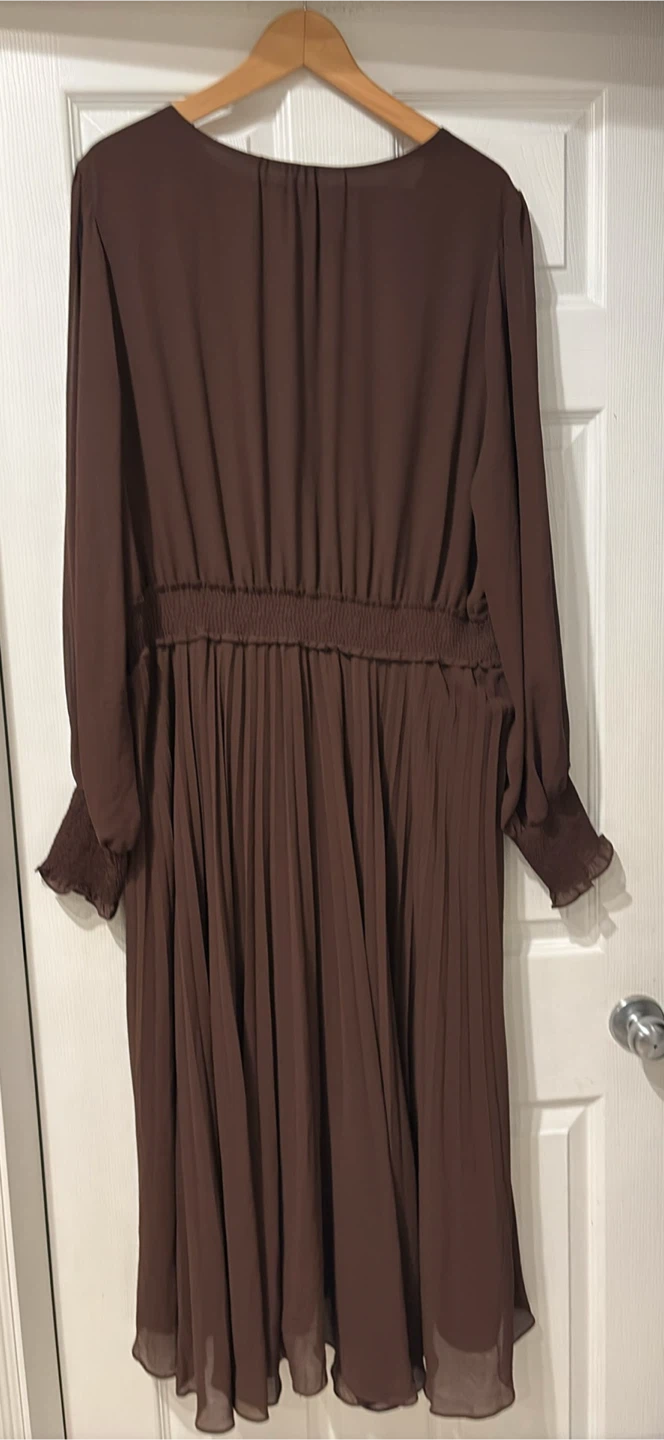 Ever New Brown Pleated Long Sleeve Dress - photo 4
