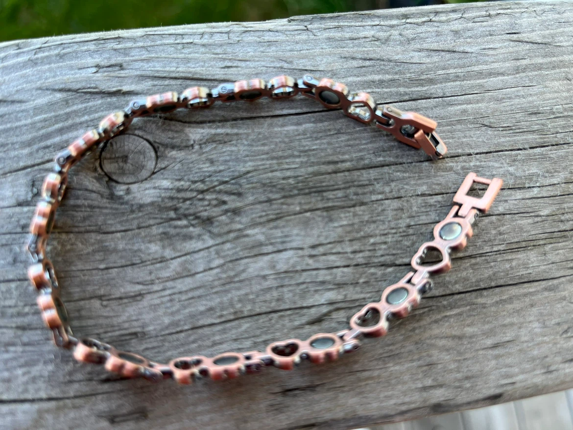 Copper Heart Design Magnetic Bracelet - photo 3