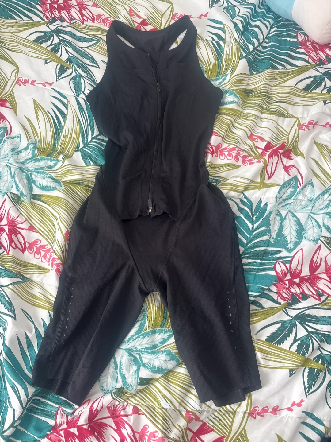 Lululemon Black Sleeveless Romper - photo 2
