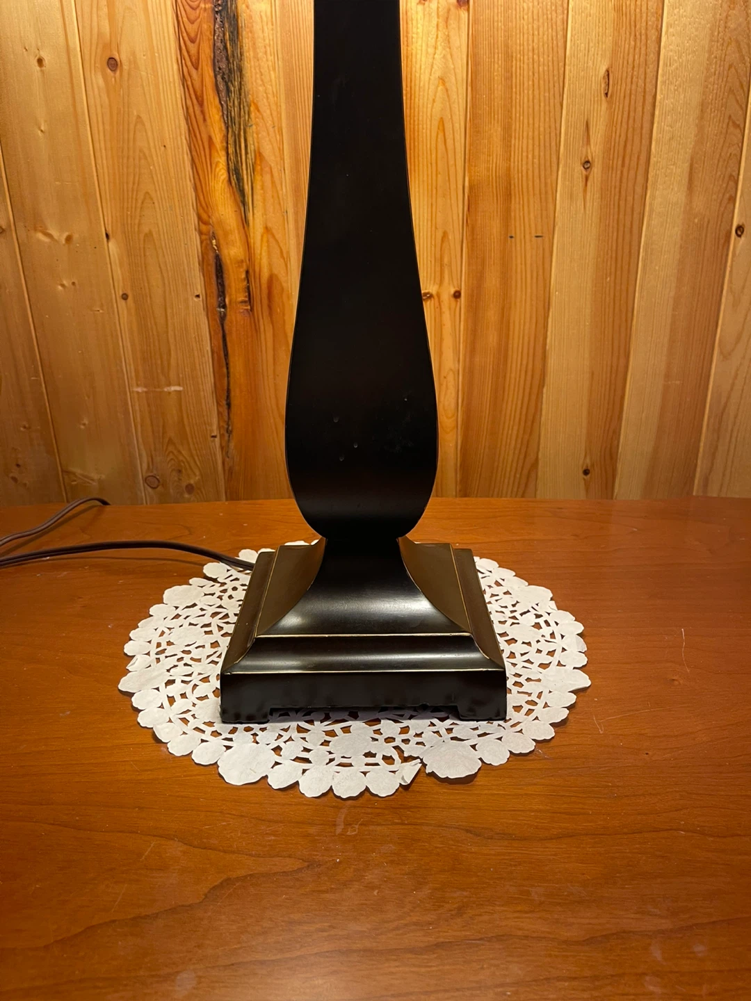 A large beautiful Tiffany Style stained glass table lamp - photo 5