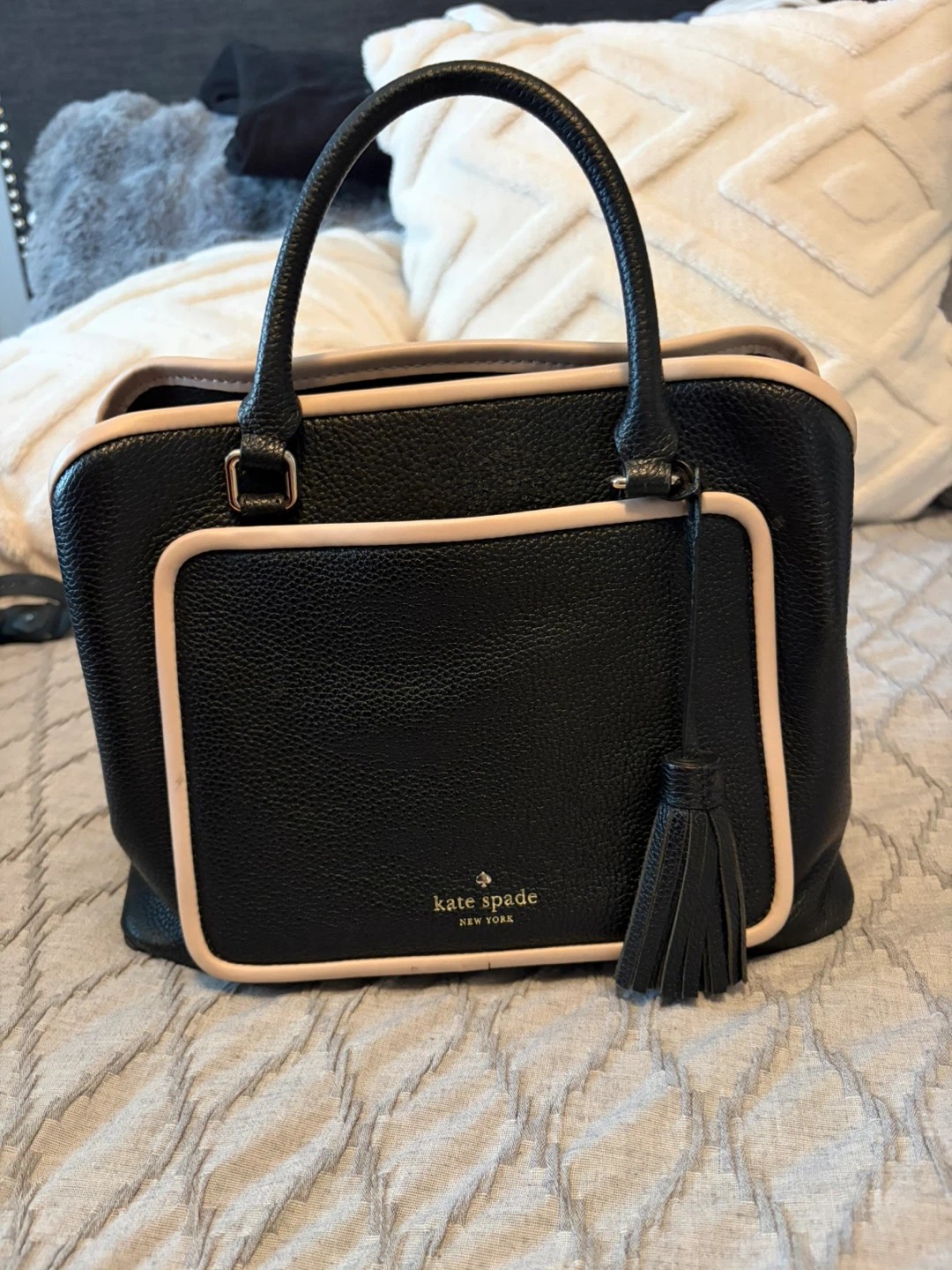 Kate spade hand bag